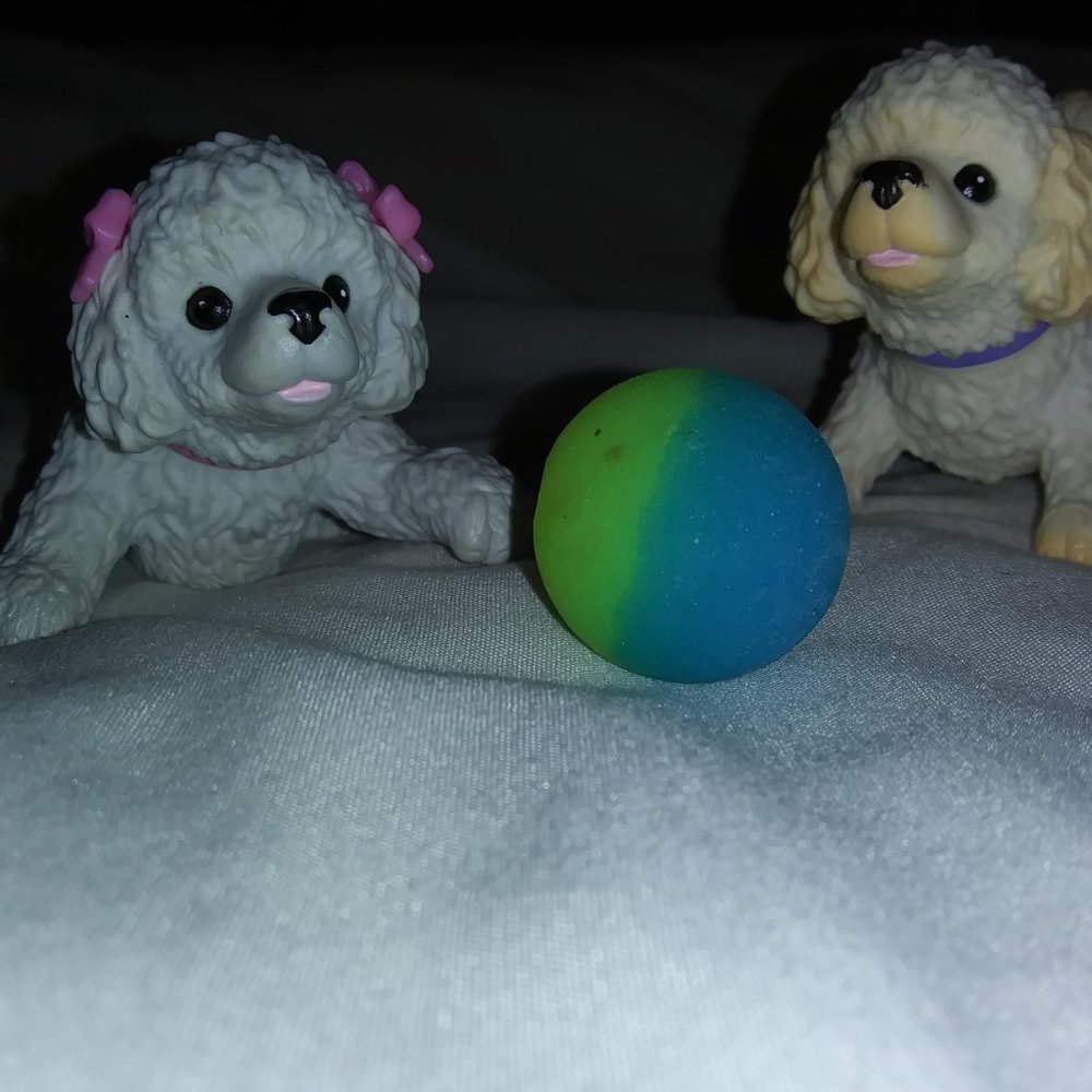 Vintage 2002 Barbie I Love Pets Bobblehead Poodles with Ball